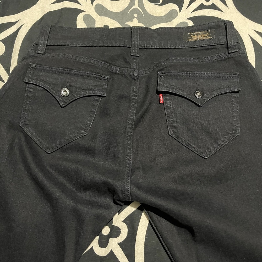 Ladies Black Levi’s 542, 10 medium size jeans